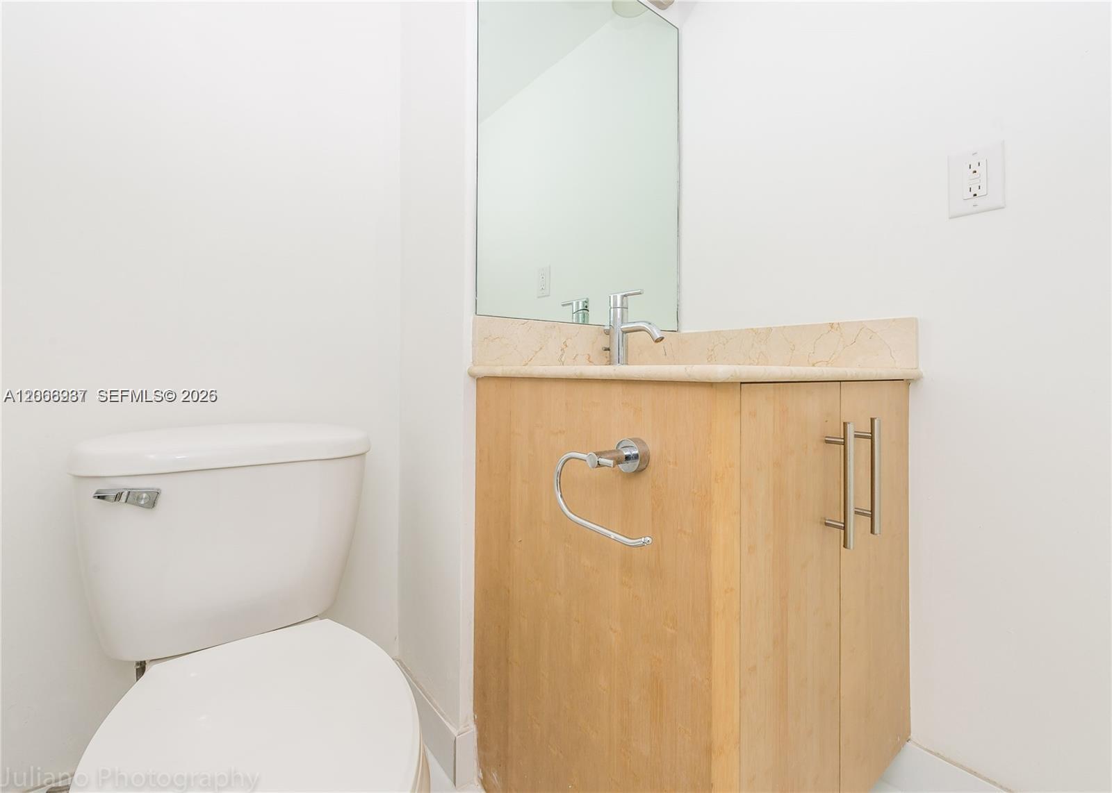 10275 Collins Avenue 416 Property Photo 9