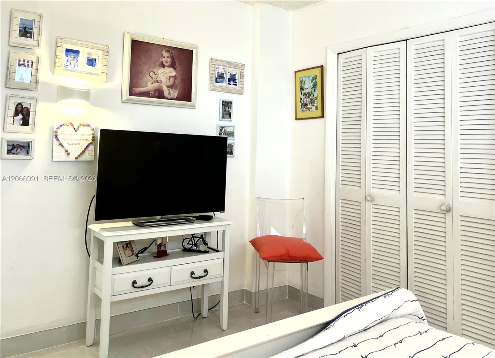 A12066991 Property Photo 29