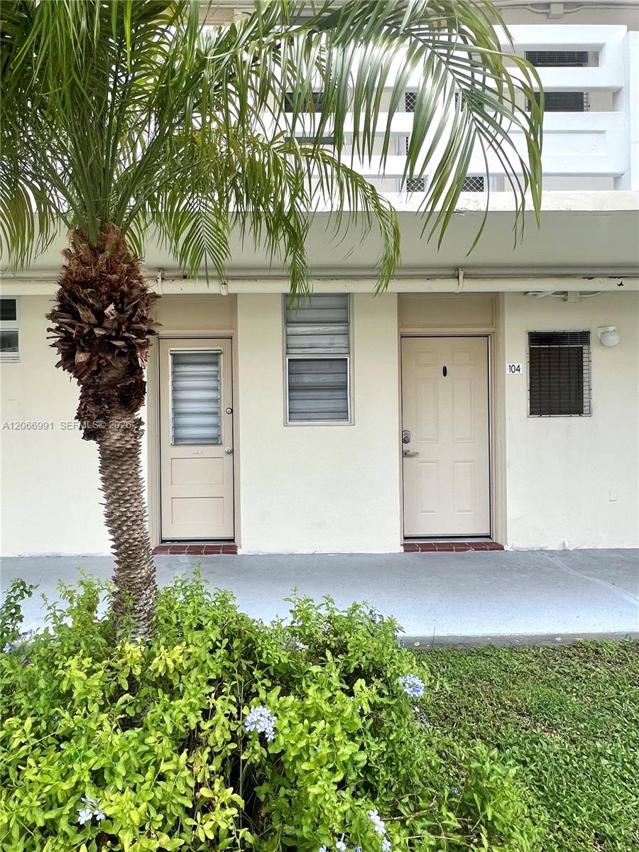 A12066991 Property Photo 36