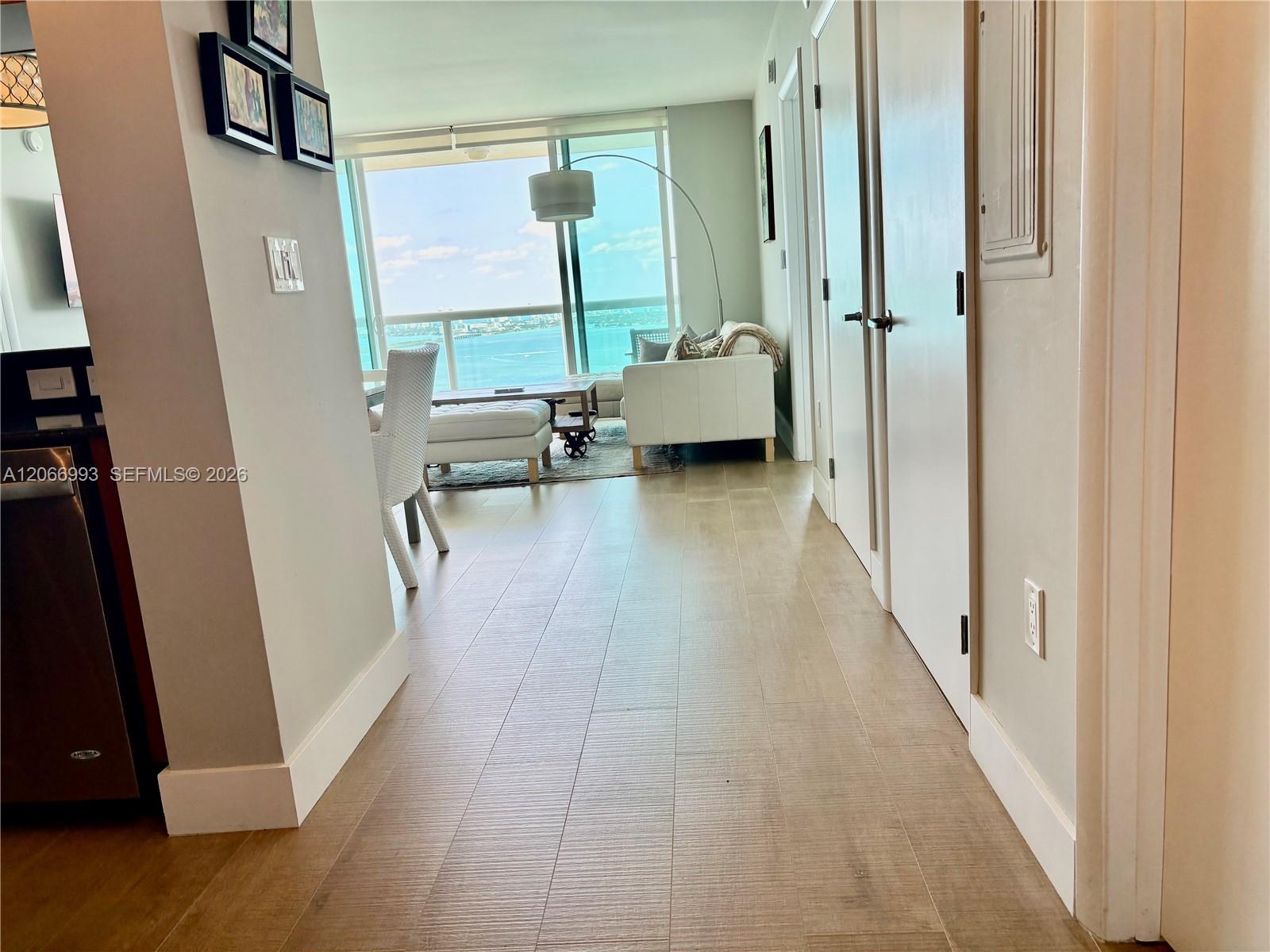 1800 N Bayshore Drive 4209 Property Photo 3
