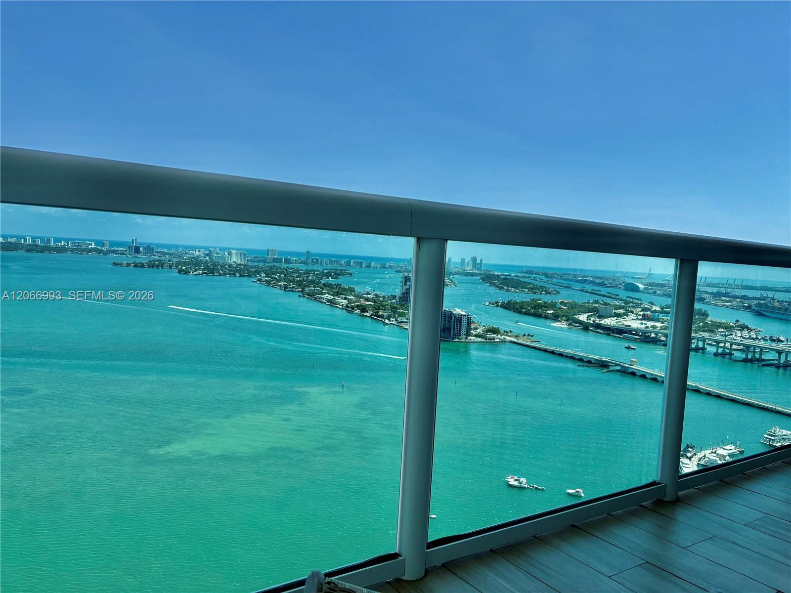 1800 N Bayshore Drive 4209 Property Photo 28