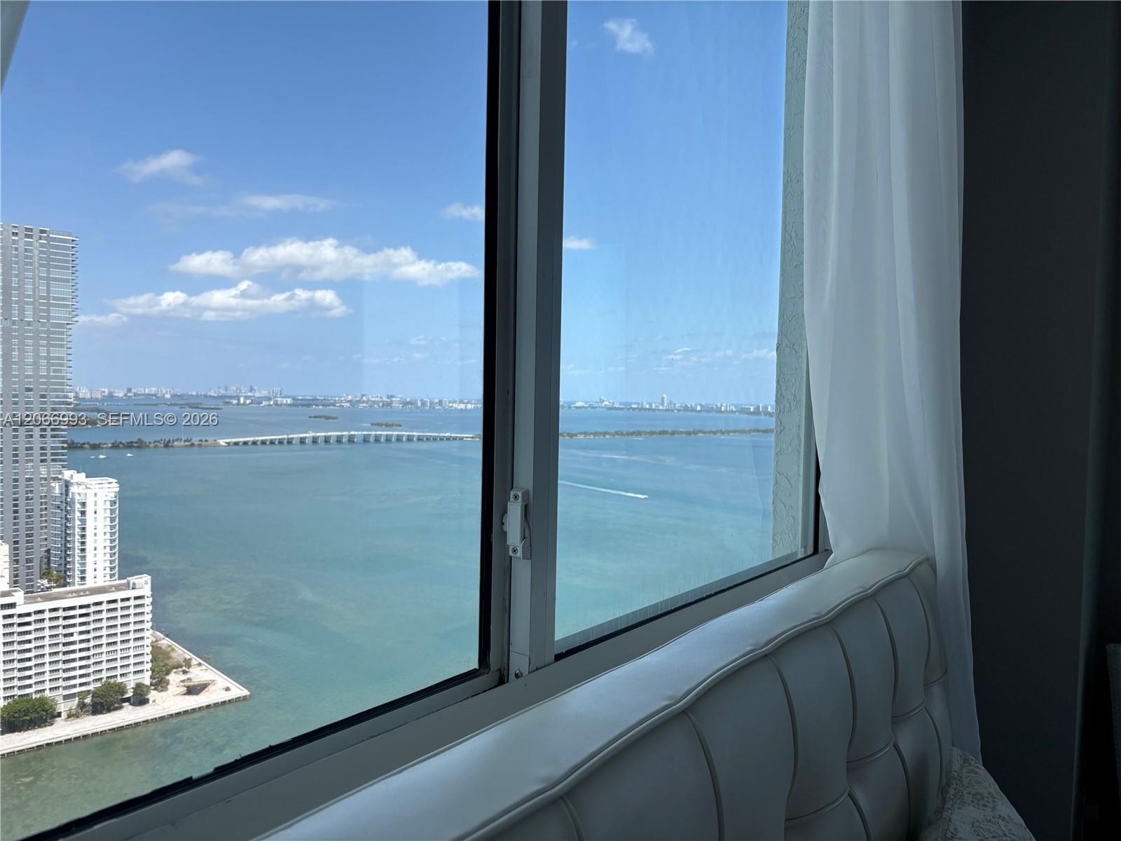 1800 N Bayshore Drive 4209 Property Photo 31