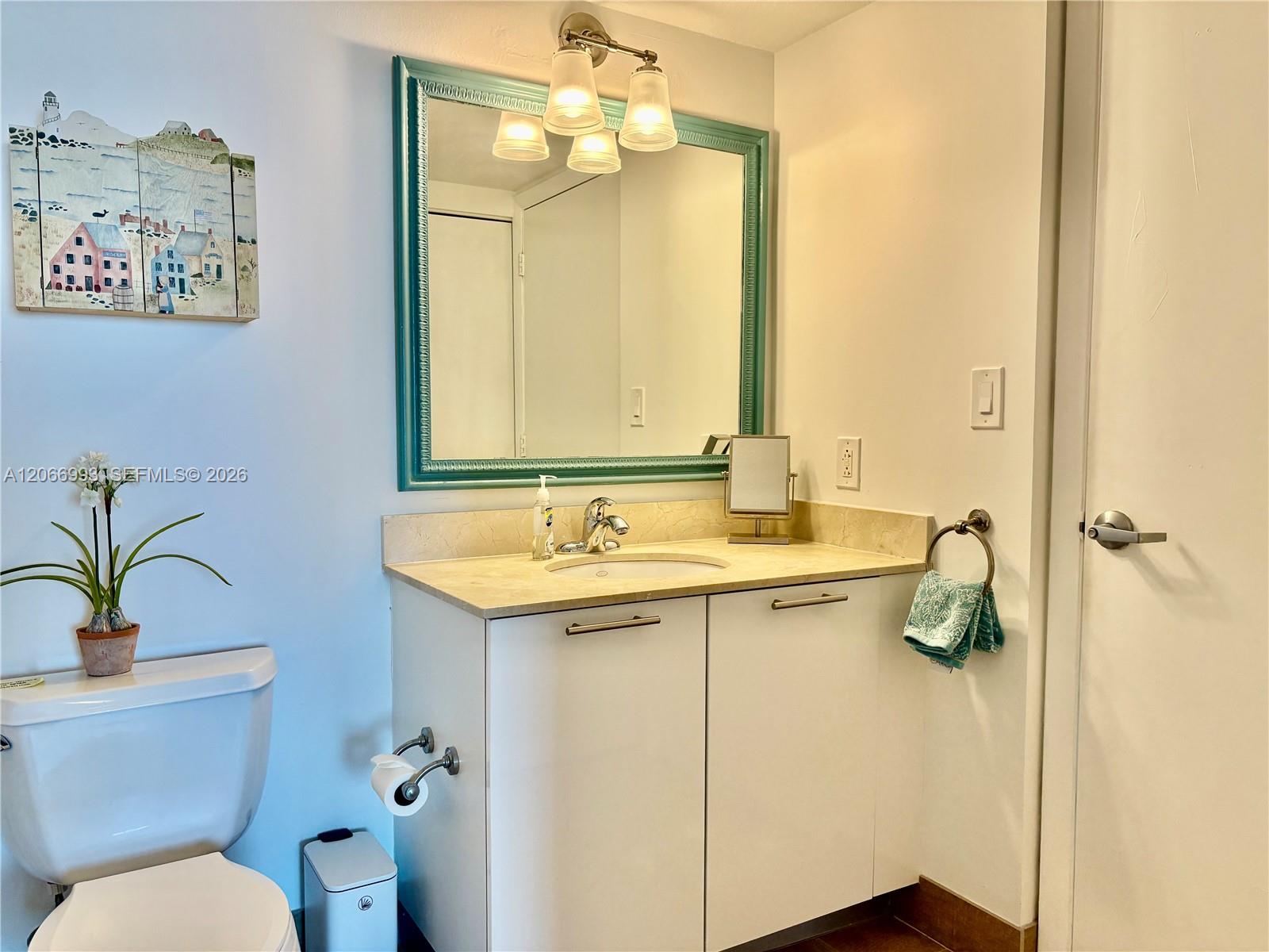 1800 N Bayshore Drive 4209 Property Photo 50