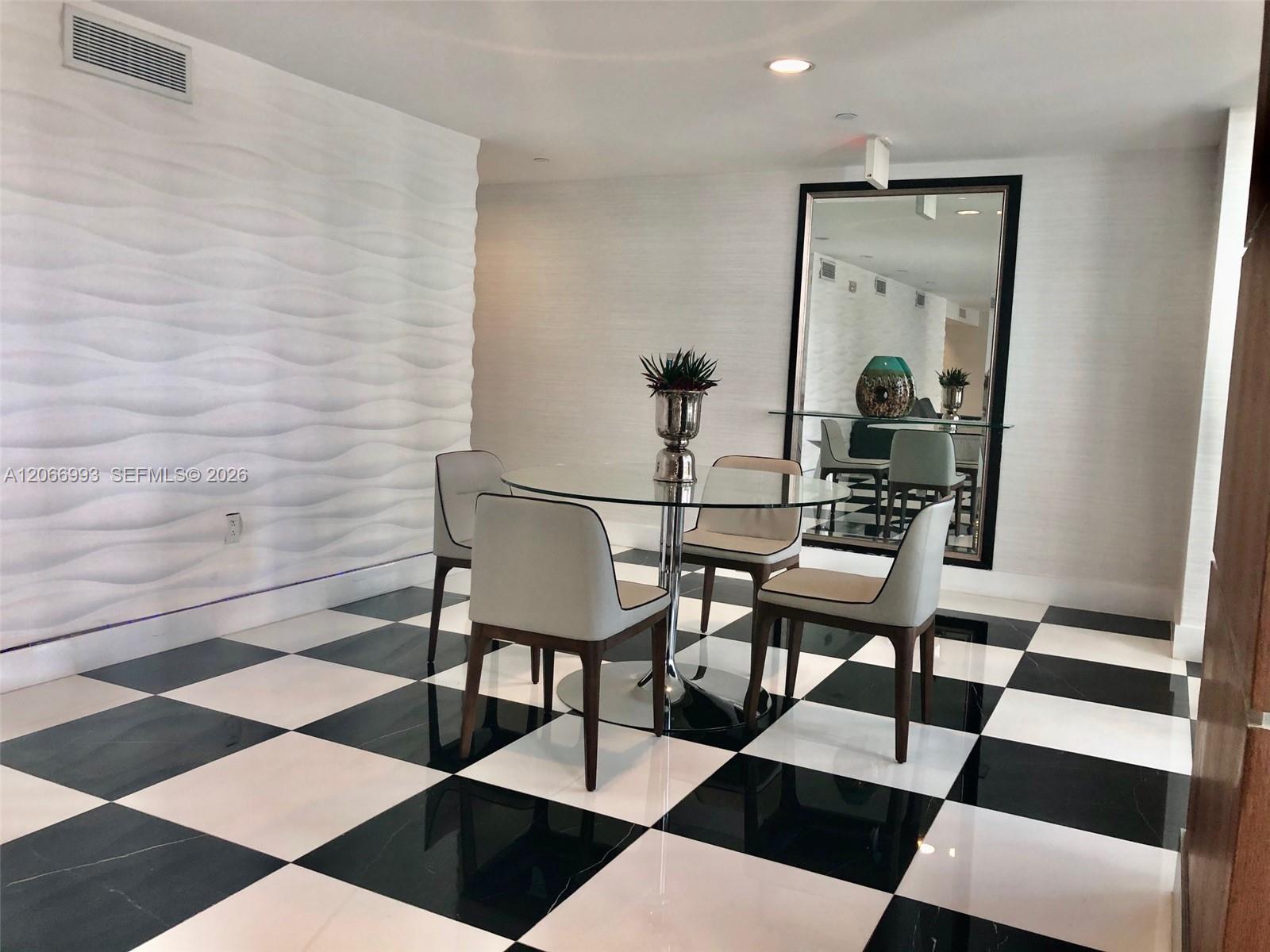 1800 N Bayshore Drive 4209 Property Photo 62