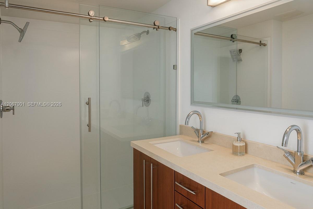 79 Sw 12th Street 2809-s Property Photo 6