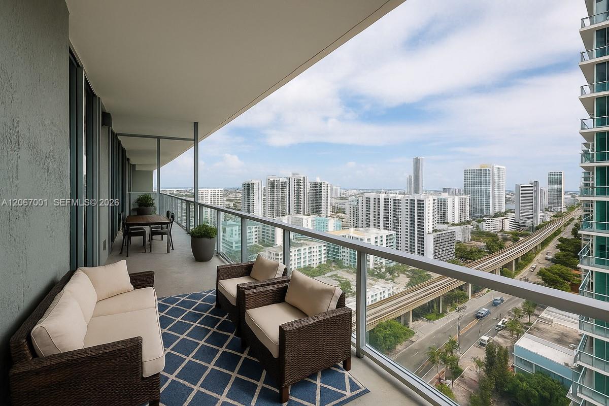 79 Sw 12th Street 2809-s Property Photo 8
