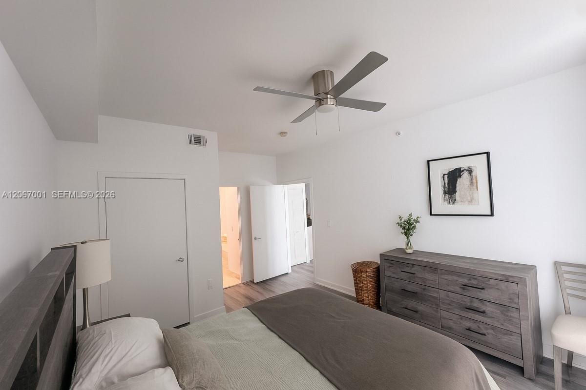 79 Sw 12th Street 2809-s Property Photo 12
