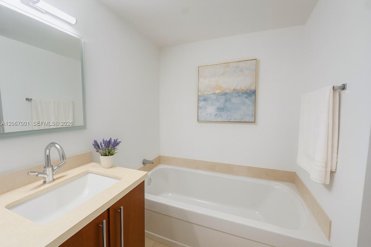 79 Sw 12th Street 2809-s Property Photo 14