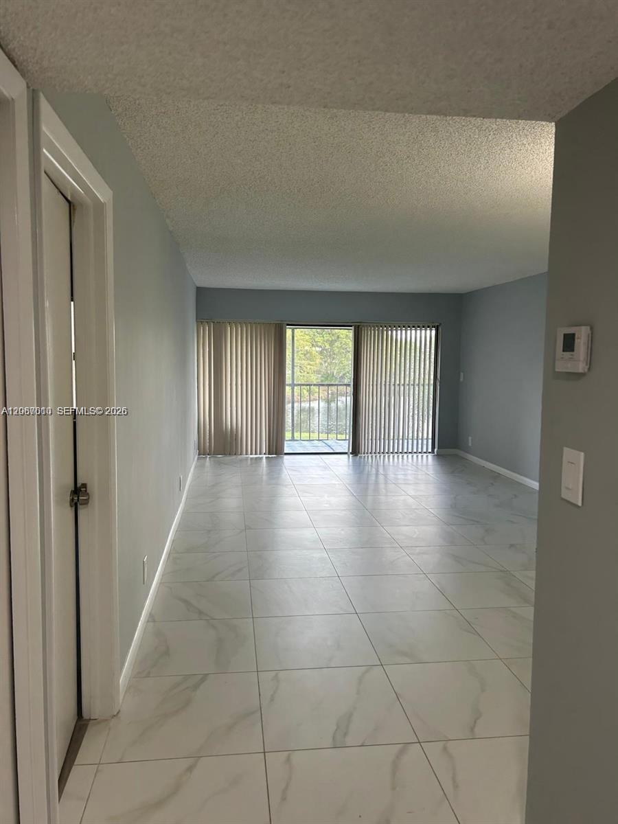 230 Lakeview Drive 209 Property Photo 2