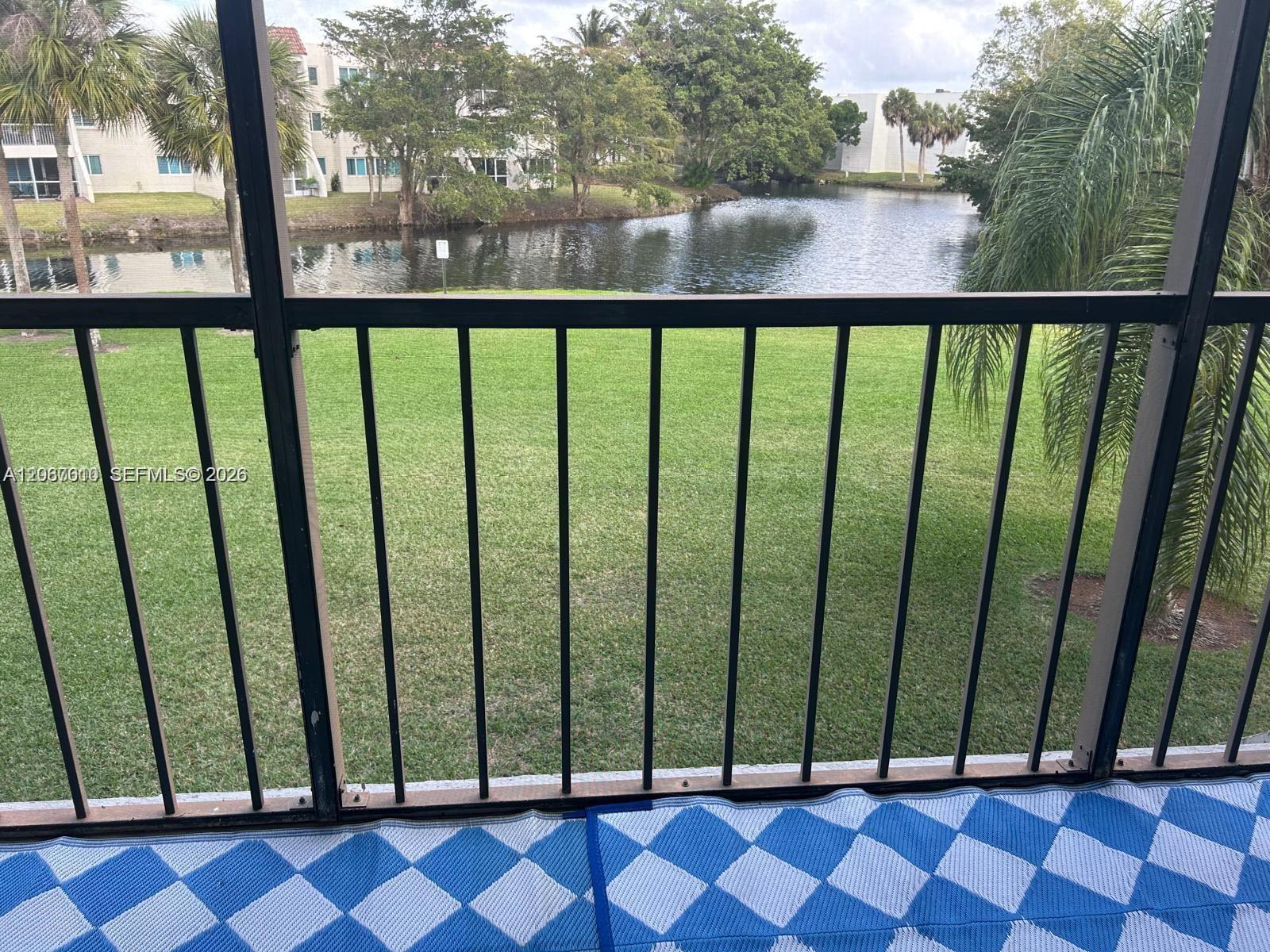 230 Lakeview Drive 209 Property Photo 3