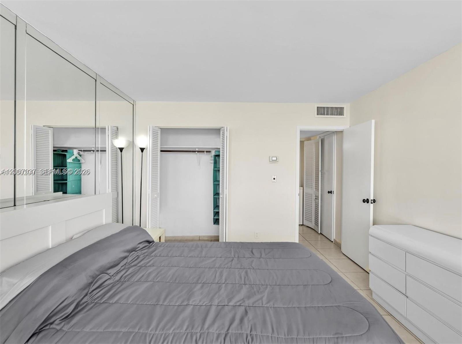 3140 S Ocean Drive 206 Property Photo 32