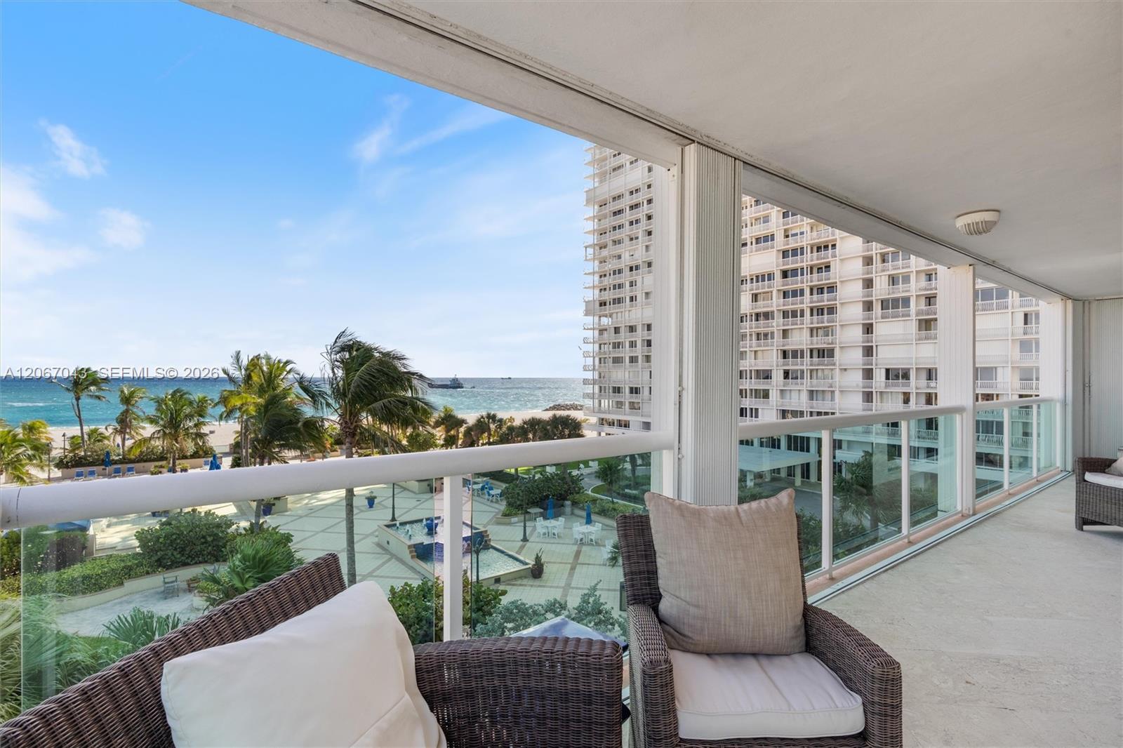 2100 S Ocean Lane 412 Property Photo 17