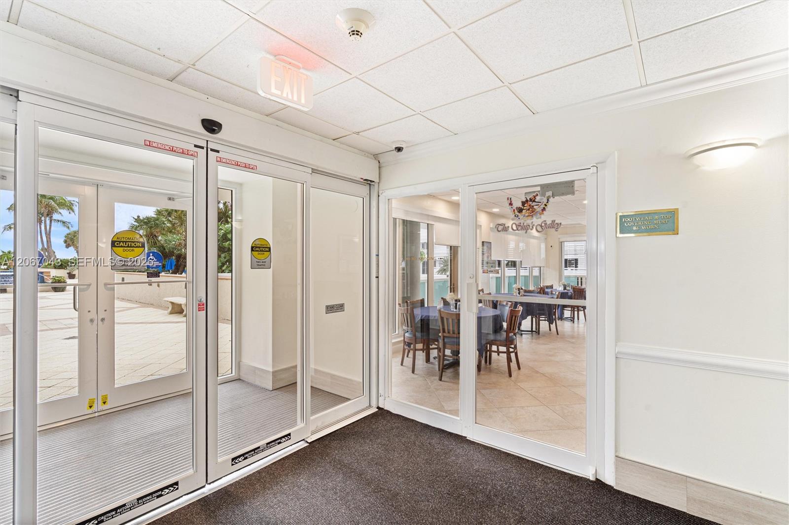 2100 S Ocean Lane 412 Property Photo 53