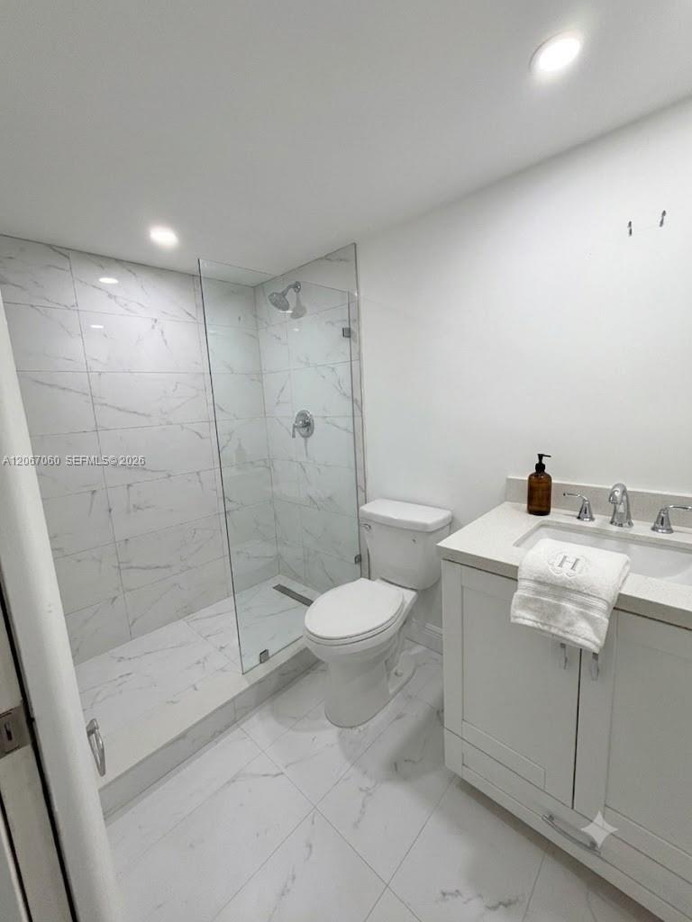8065 Sw 107th Avenue 201 Property Photo 6
