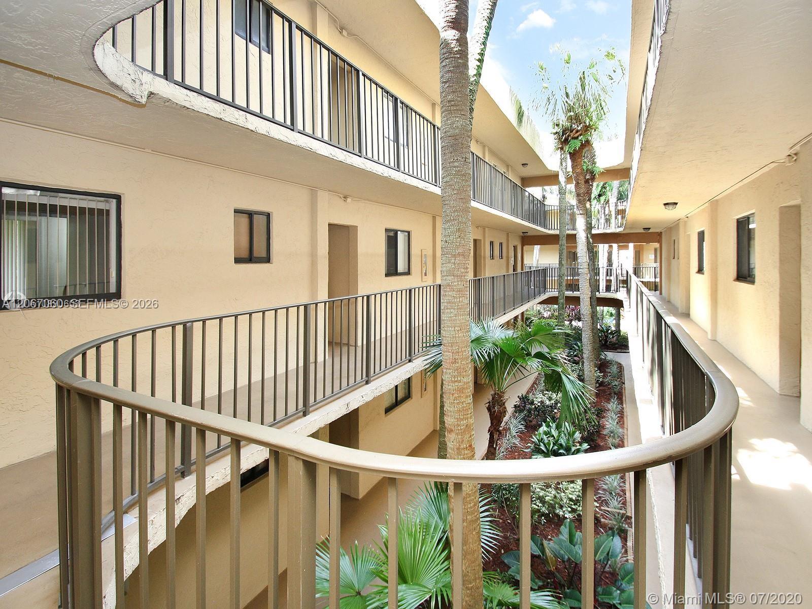 8065 Sw 107th Avenue 201 Property Photo 12