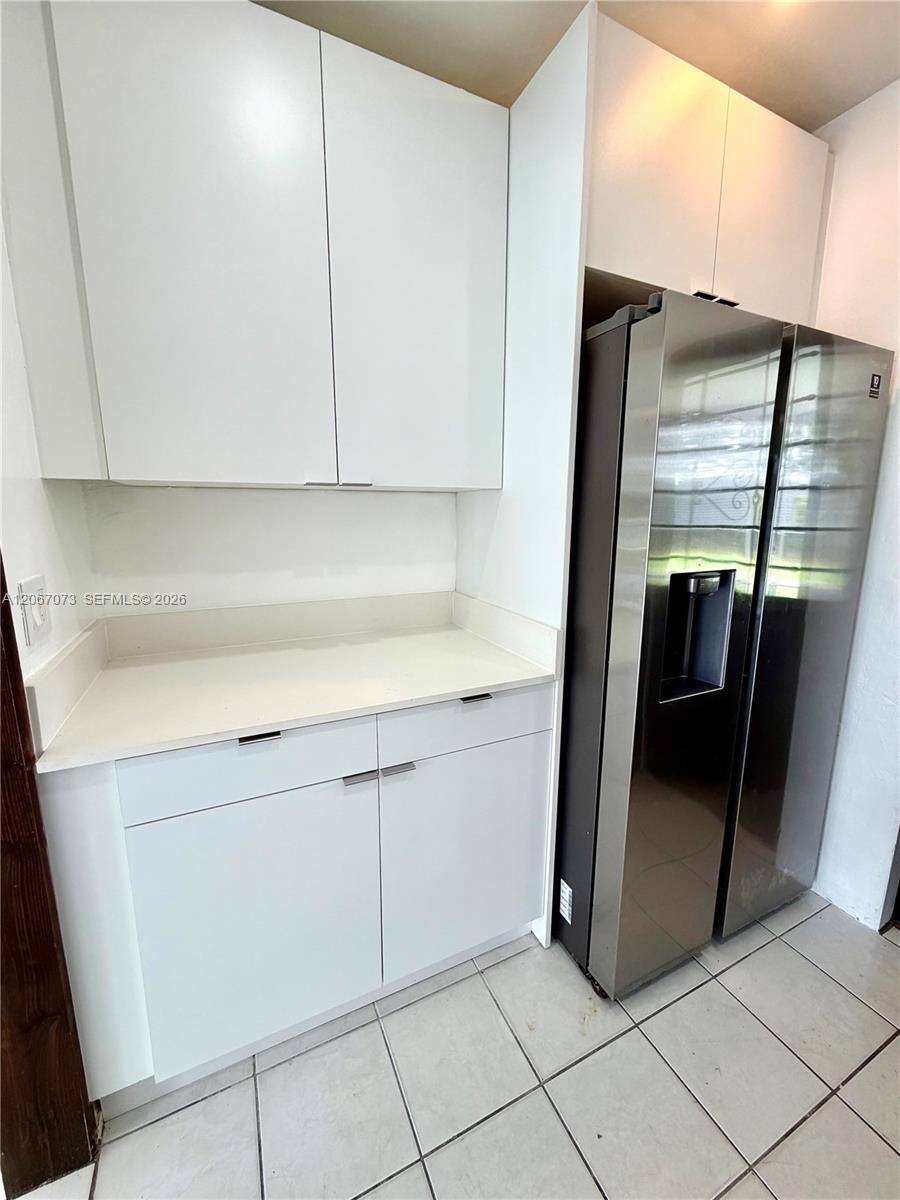 12841 Green Avenue Property Photo 8