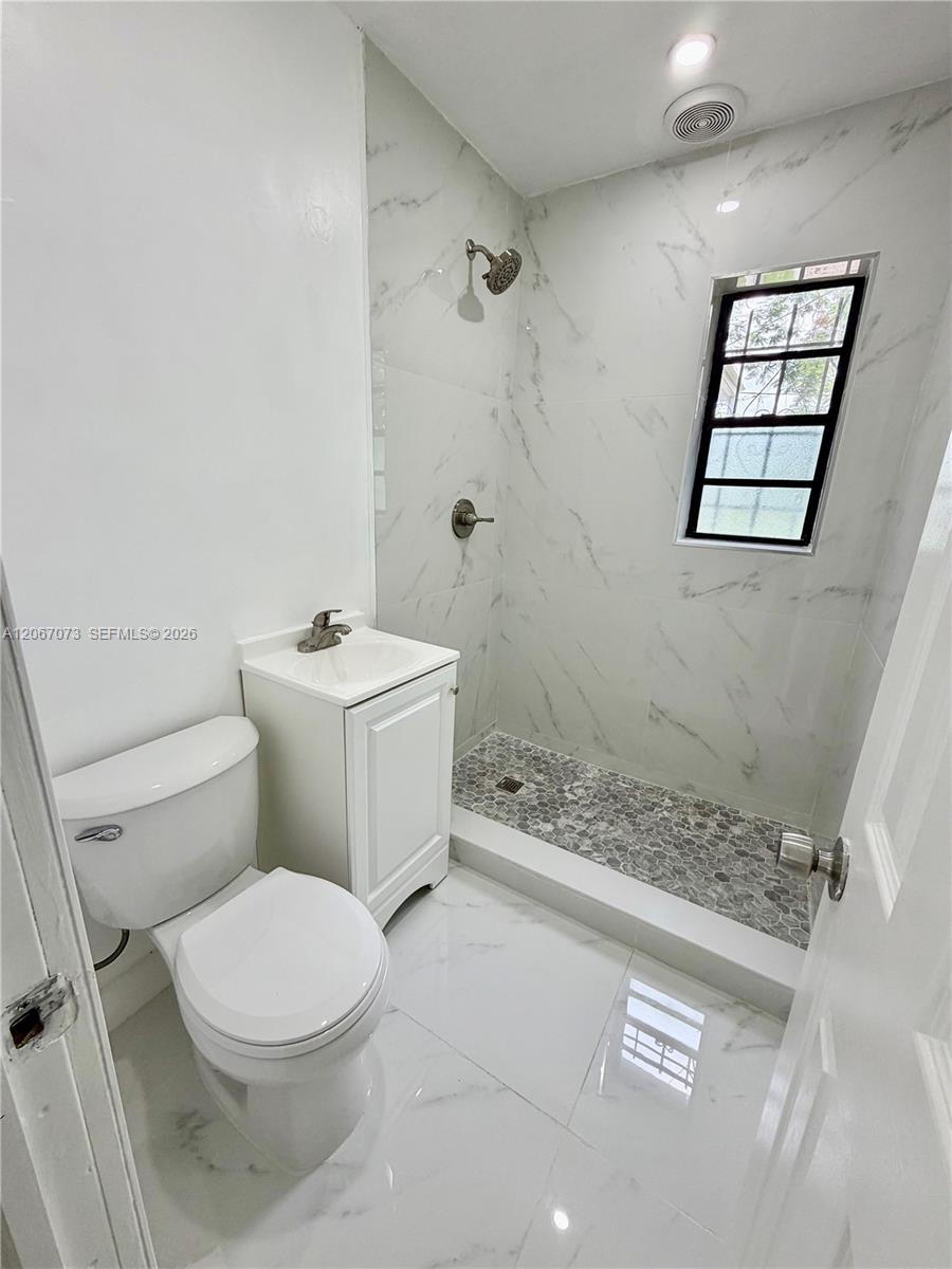 12841 Green Avenue Property Photo 16