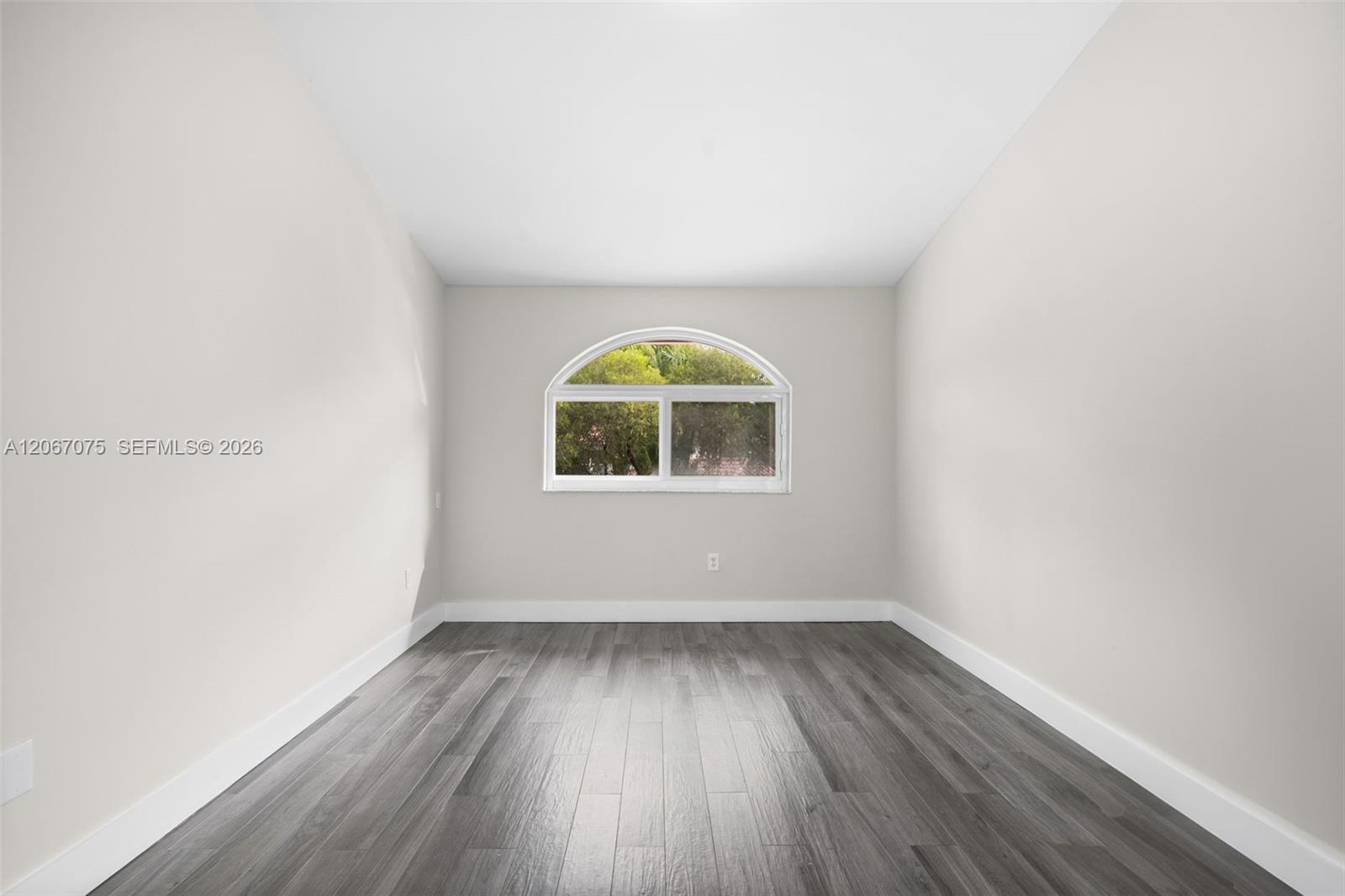3750 Ne 209 Terrace Property Photo 45