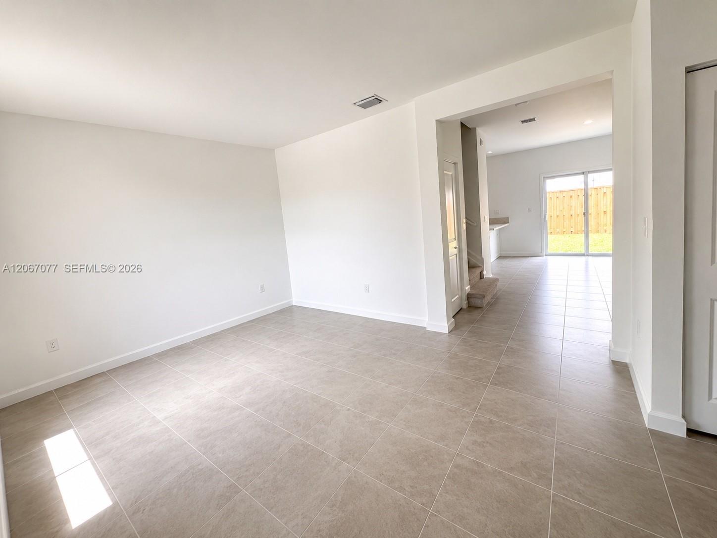 2608 Se 25 Road Property Photo 3