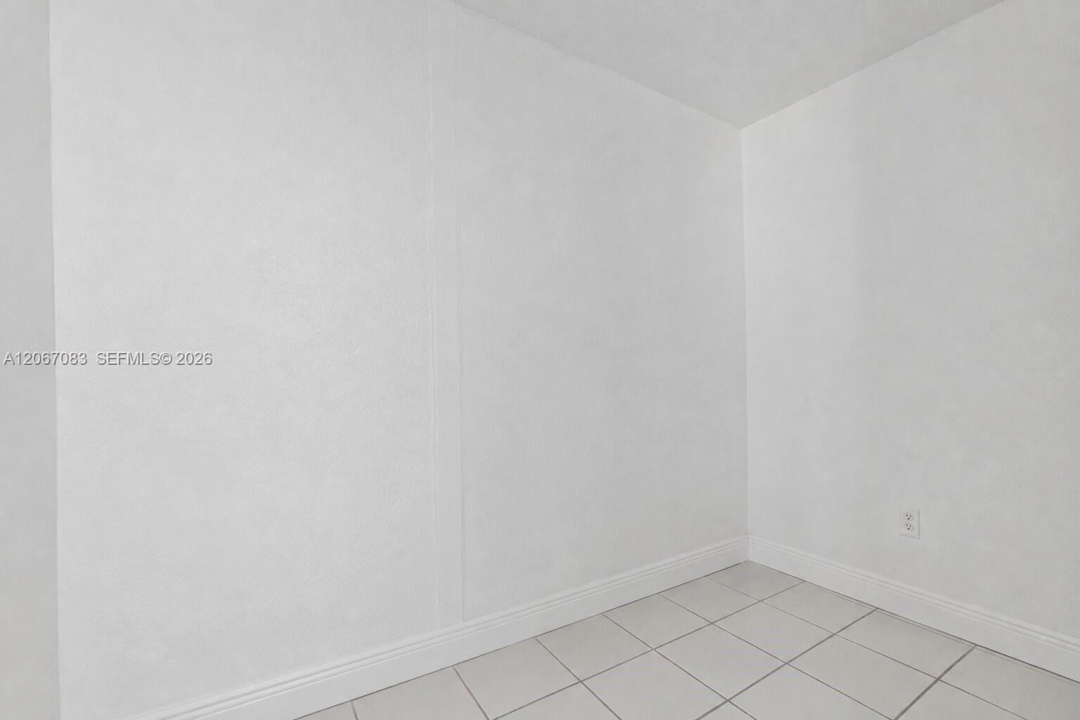3930 W 2nd Avenue Property Photo 15