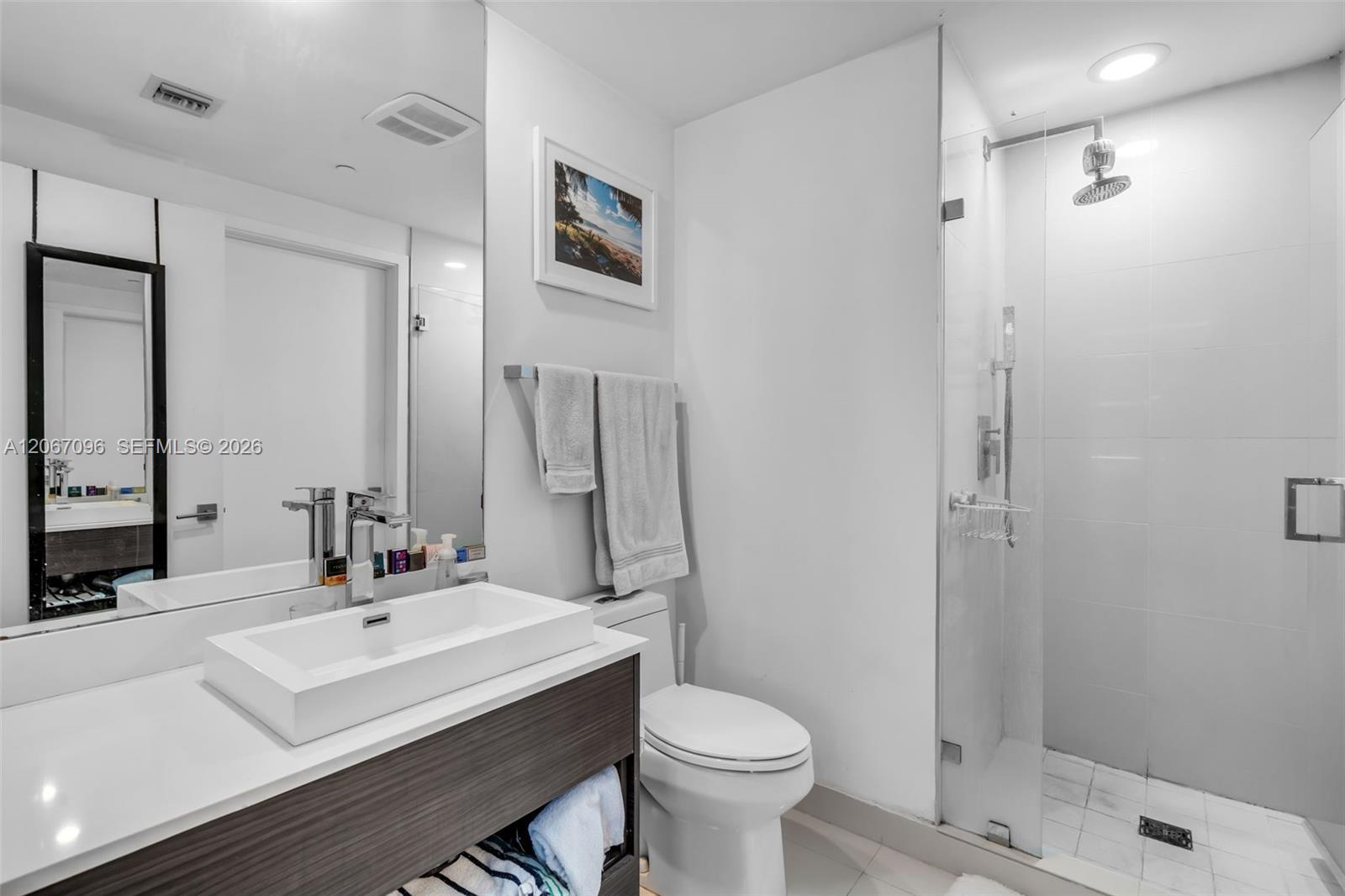 55 Sw 9th Street 2407 Property Photo 9