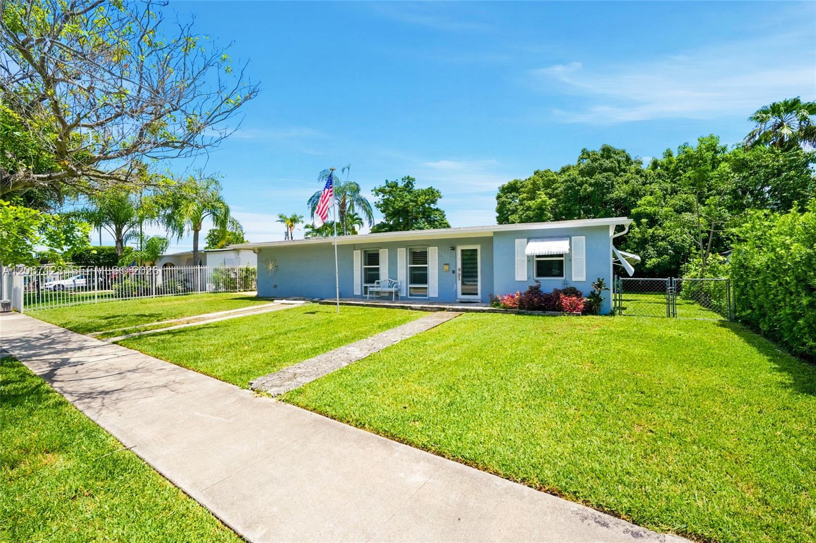 5525 Sw 112th Avenue Property Photo 1