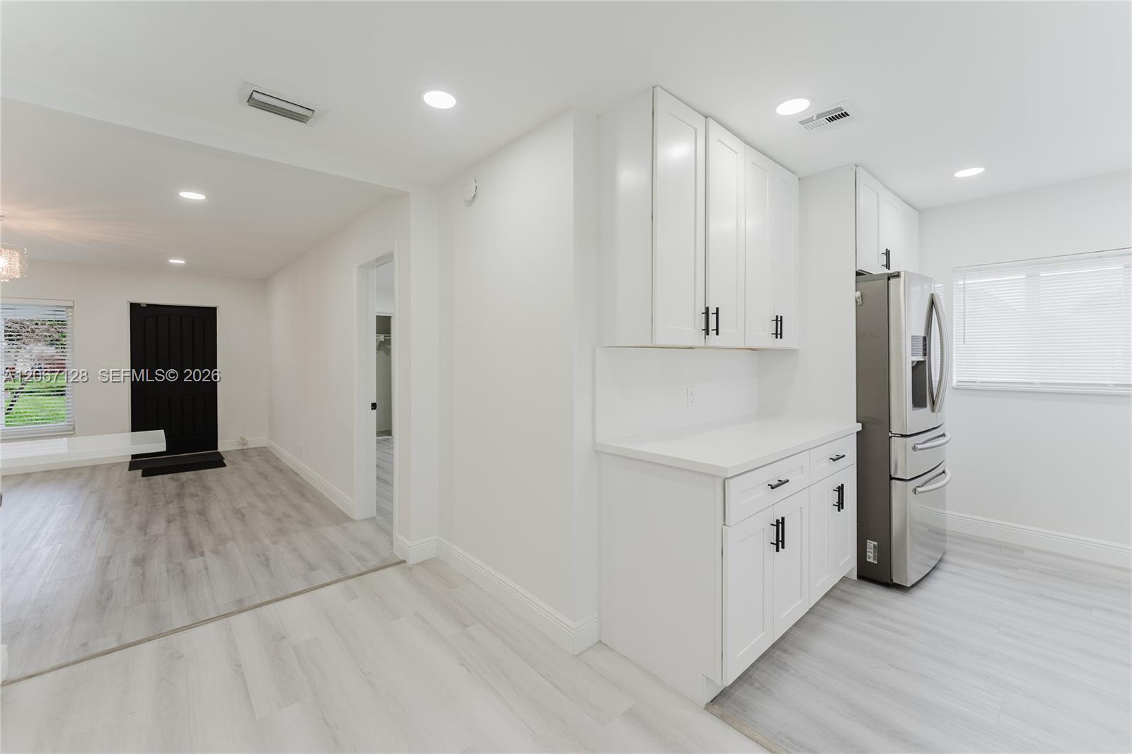 481 Ne 51st Street Property Photo 10