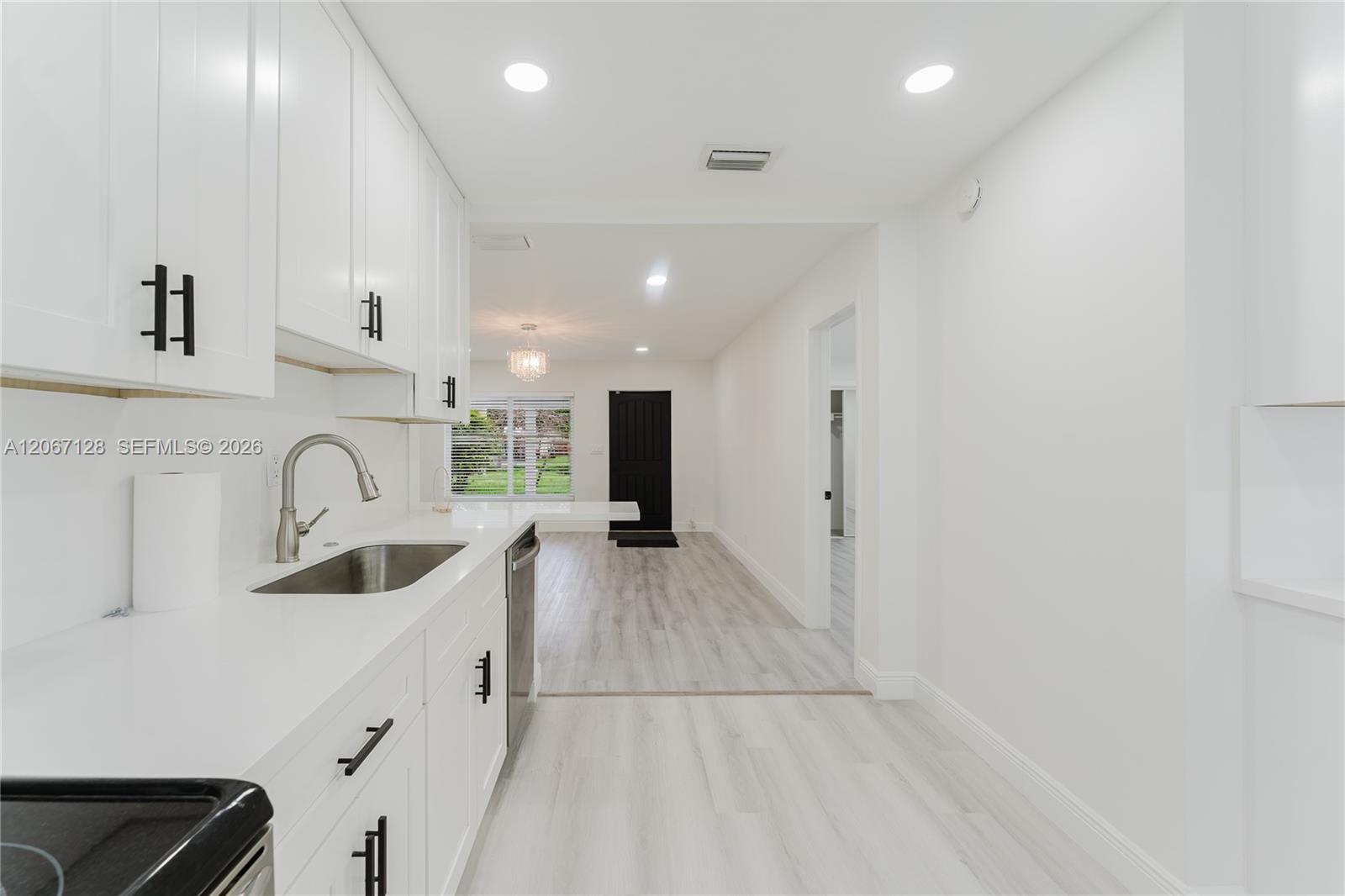 481 Ne 51st Street Property Photo 11