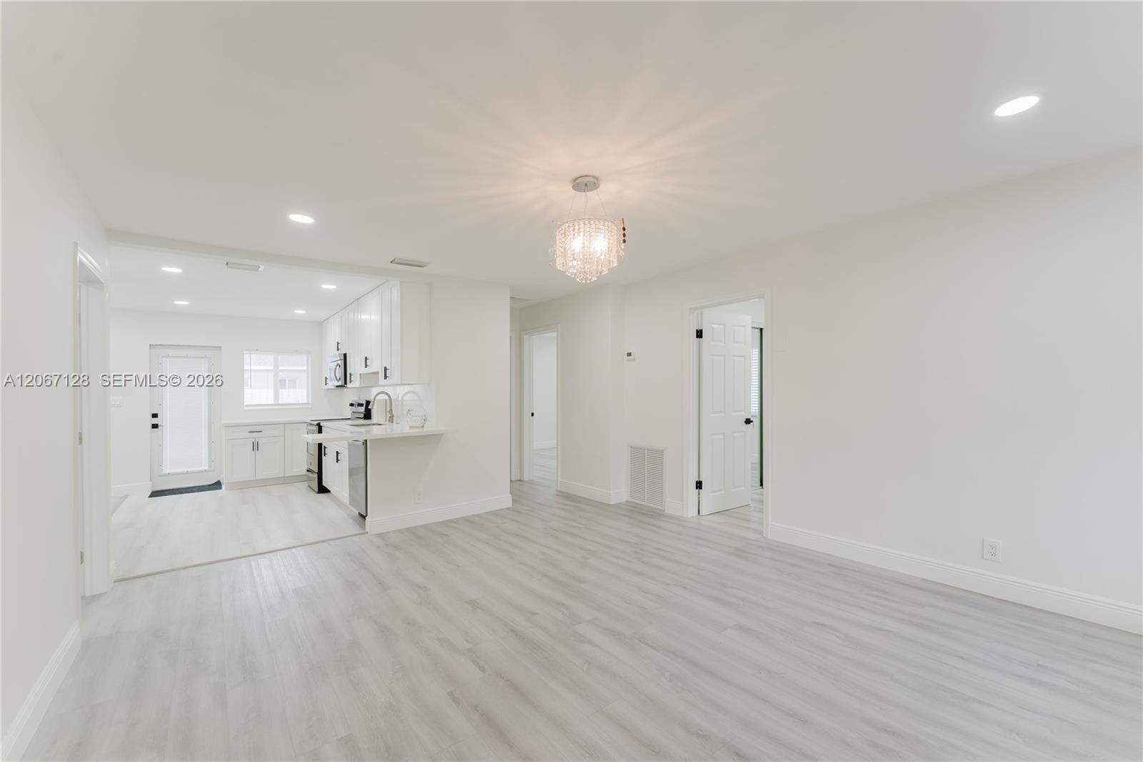 481 Ne 51st Street Property Photo 13