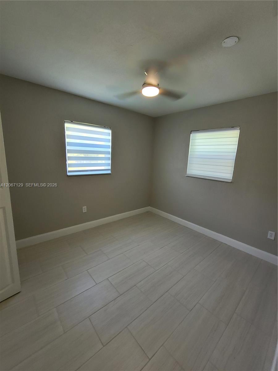 1240 Ne 207th Terrace Property Photo 5