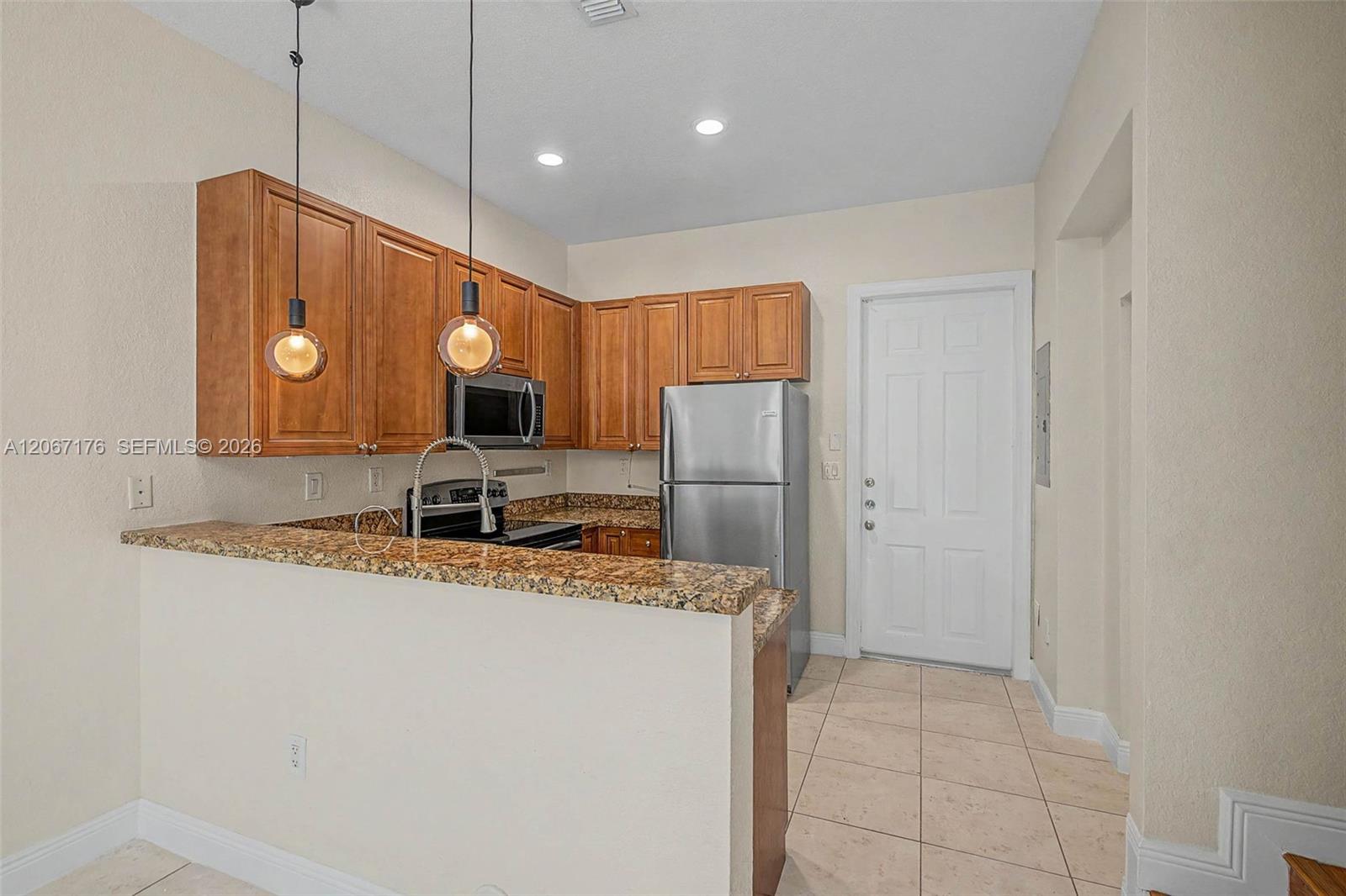 2945 Coconut Avenue 1 Property Photo 4