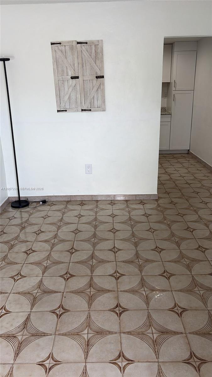 170 E 46th Street 2 Property Photo 5