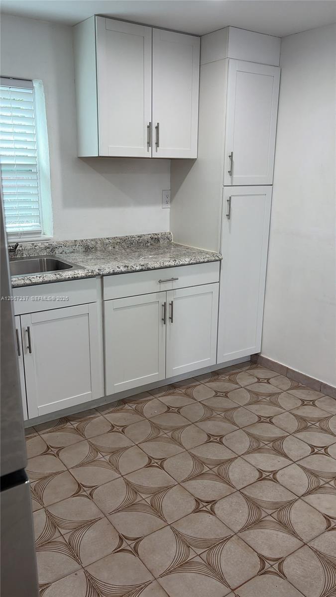 170 E 46th Street 2 Property Photo 13