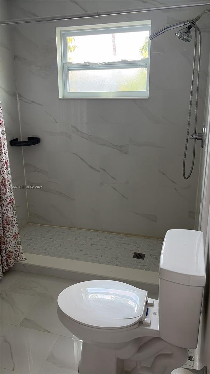 170 E 46th Street 2 Property Photo 27