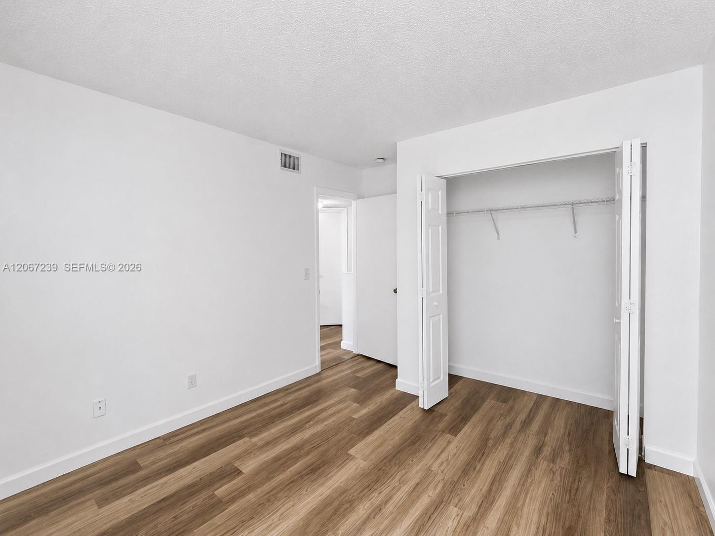 12615 Sw 54th Court Property Photo 15