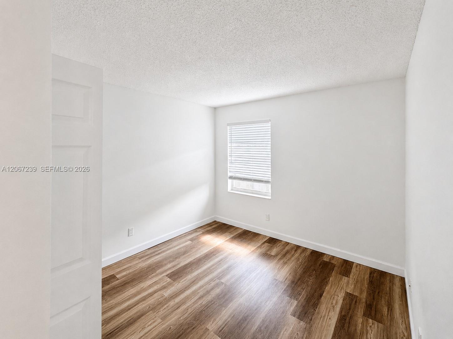 12615 Sw 54th Court Property Photo 16