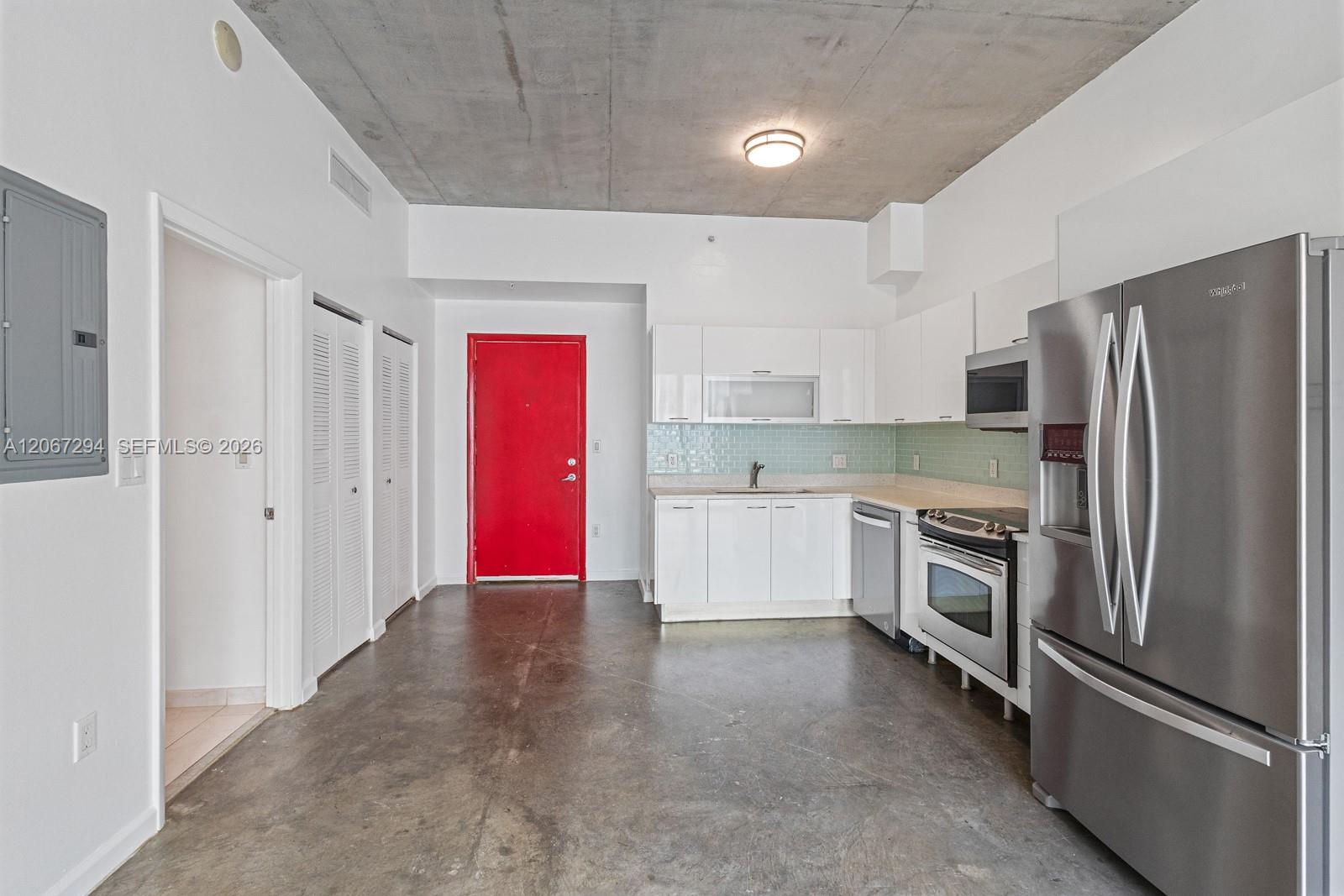 A12067294 Property Photo 7