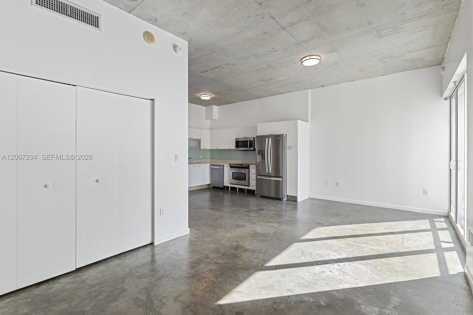 A12067294 Property Photo 13
