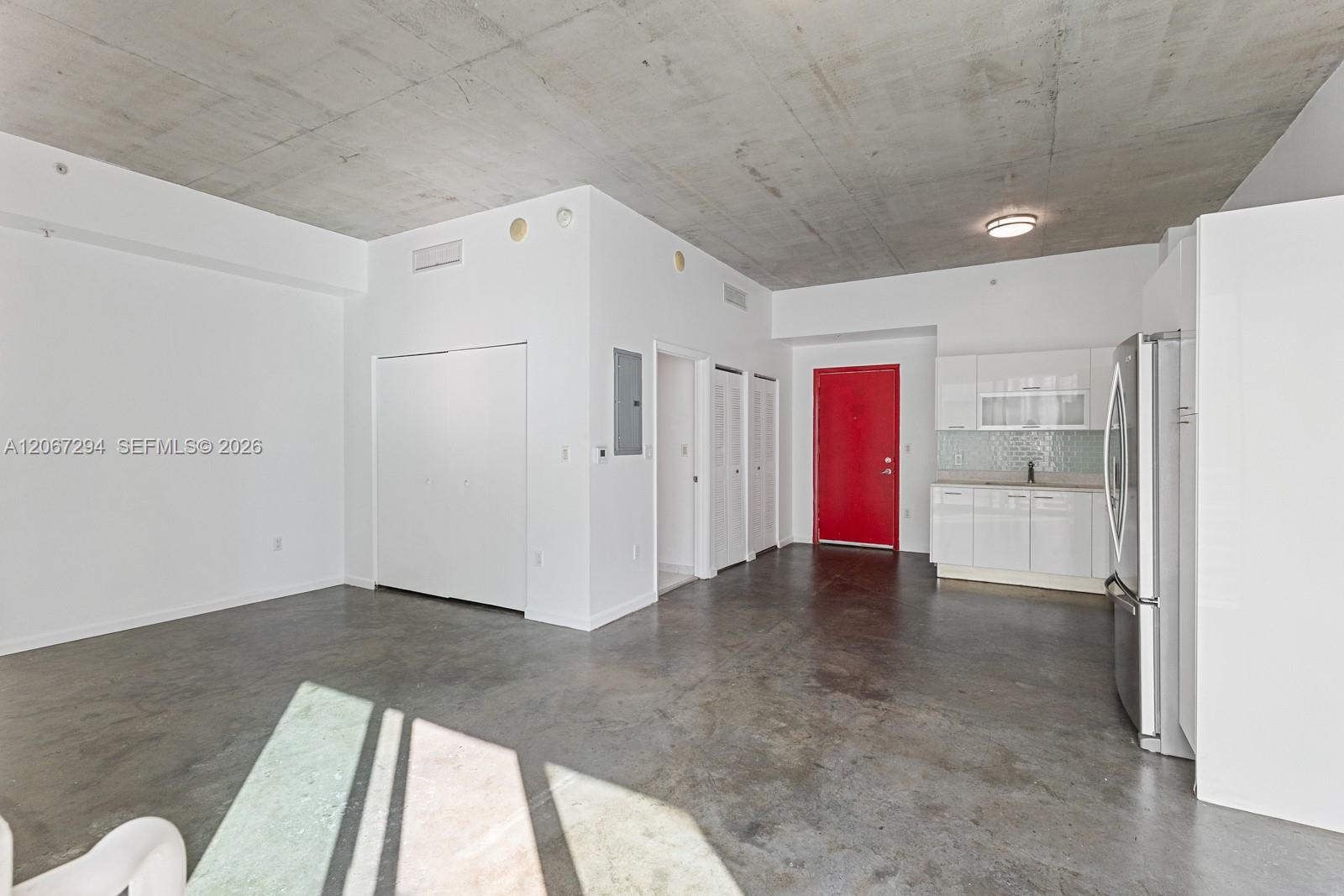 A12067294 Property Photo 14