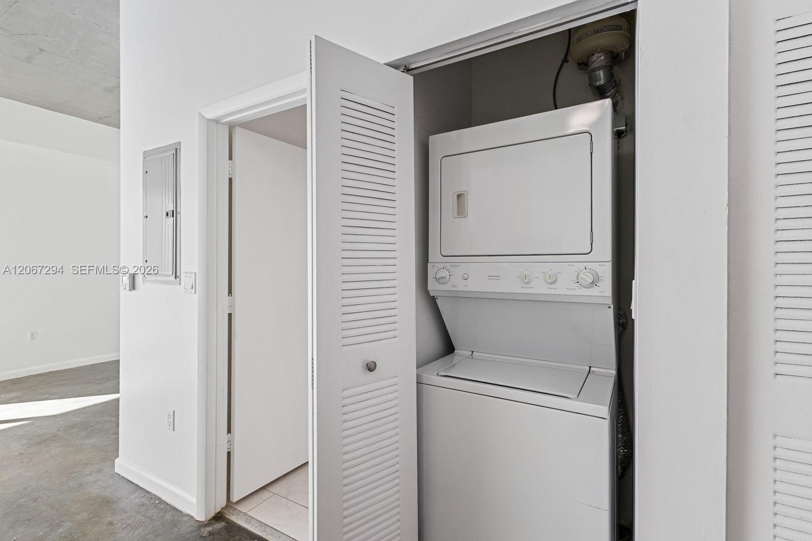 A12067294 Property Photo 15