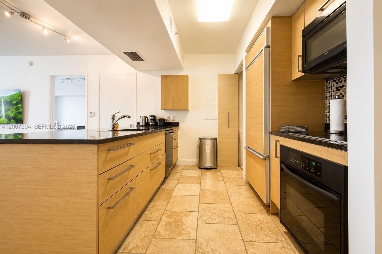 1830 S Ocean Drive 4010 Property Photo 5