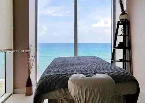 1830 S Ocean Drive 4010 Property Photo 24