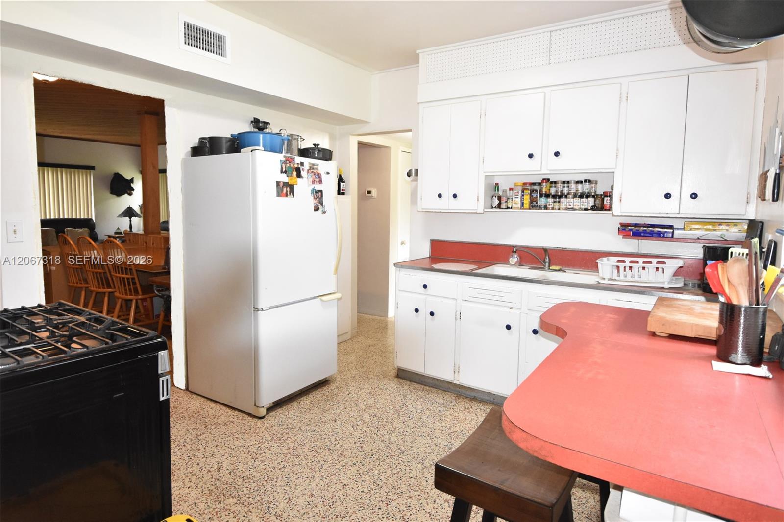 7050 Sw 82nd Court Property Photo 4