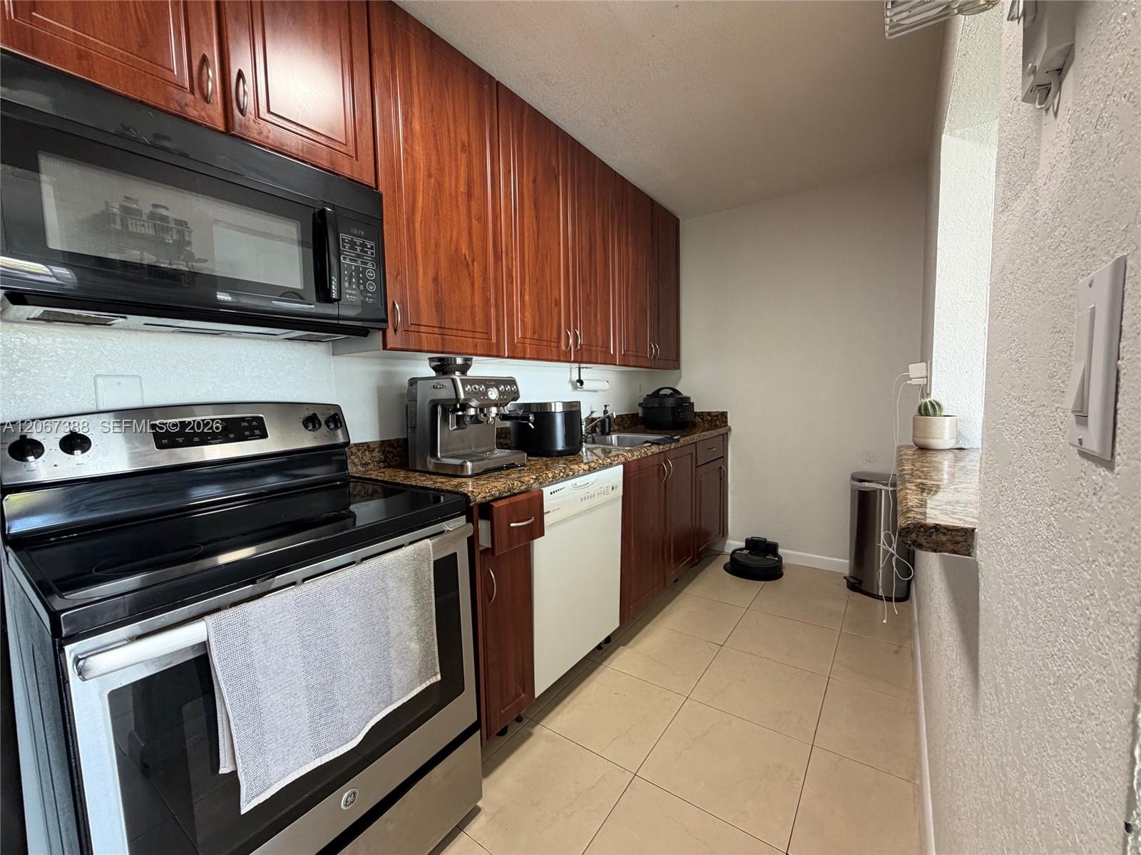 4550 Nw 79th Avenue 2c Property Photo 4