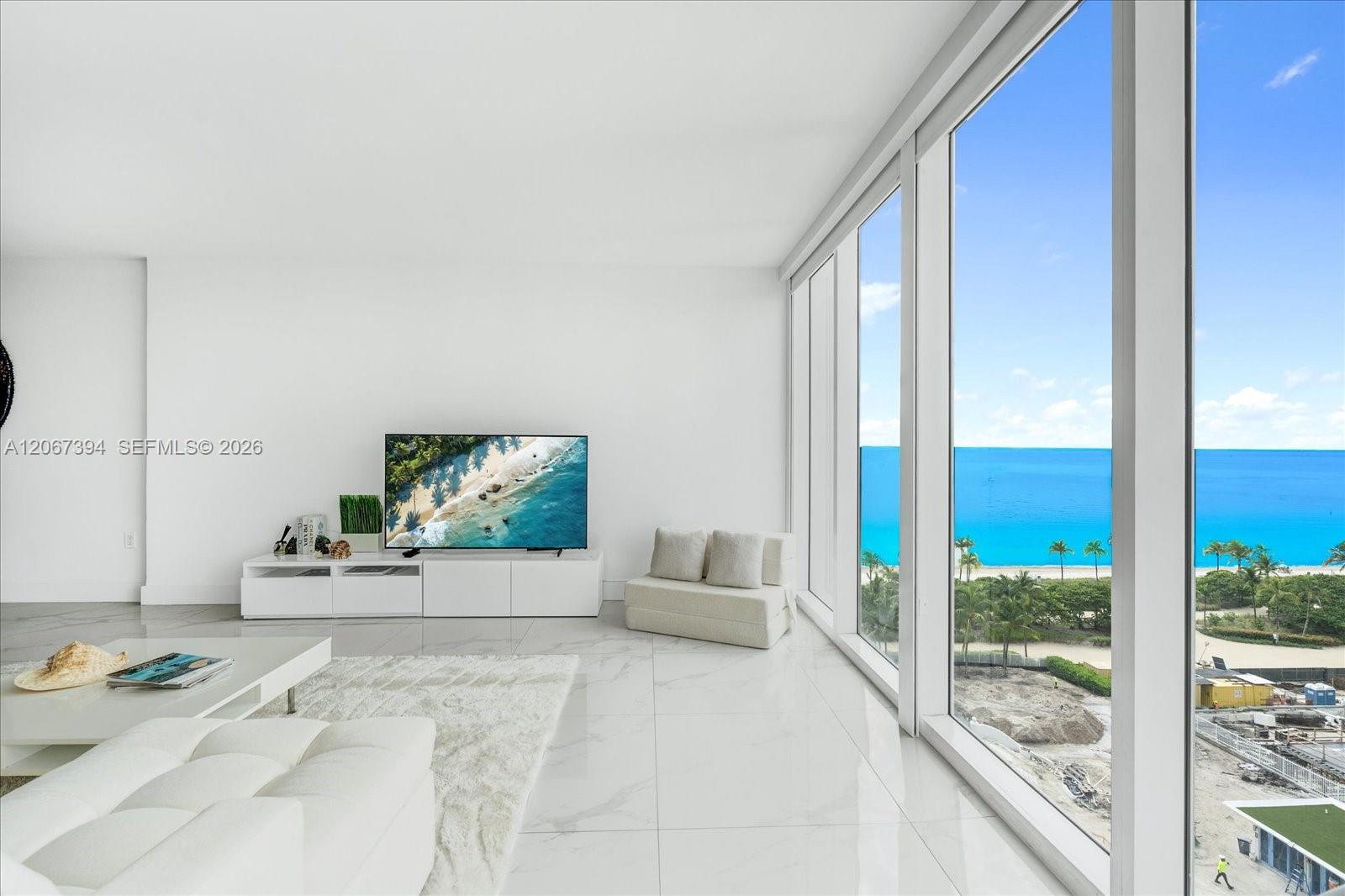 10275 Collins Avenue 916 Property Photo 1