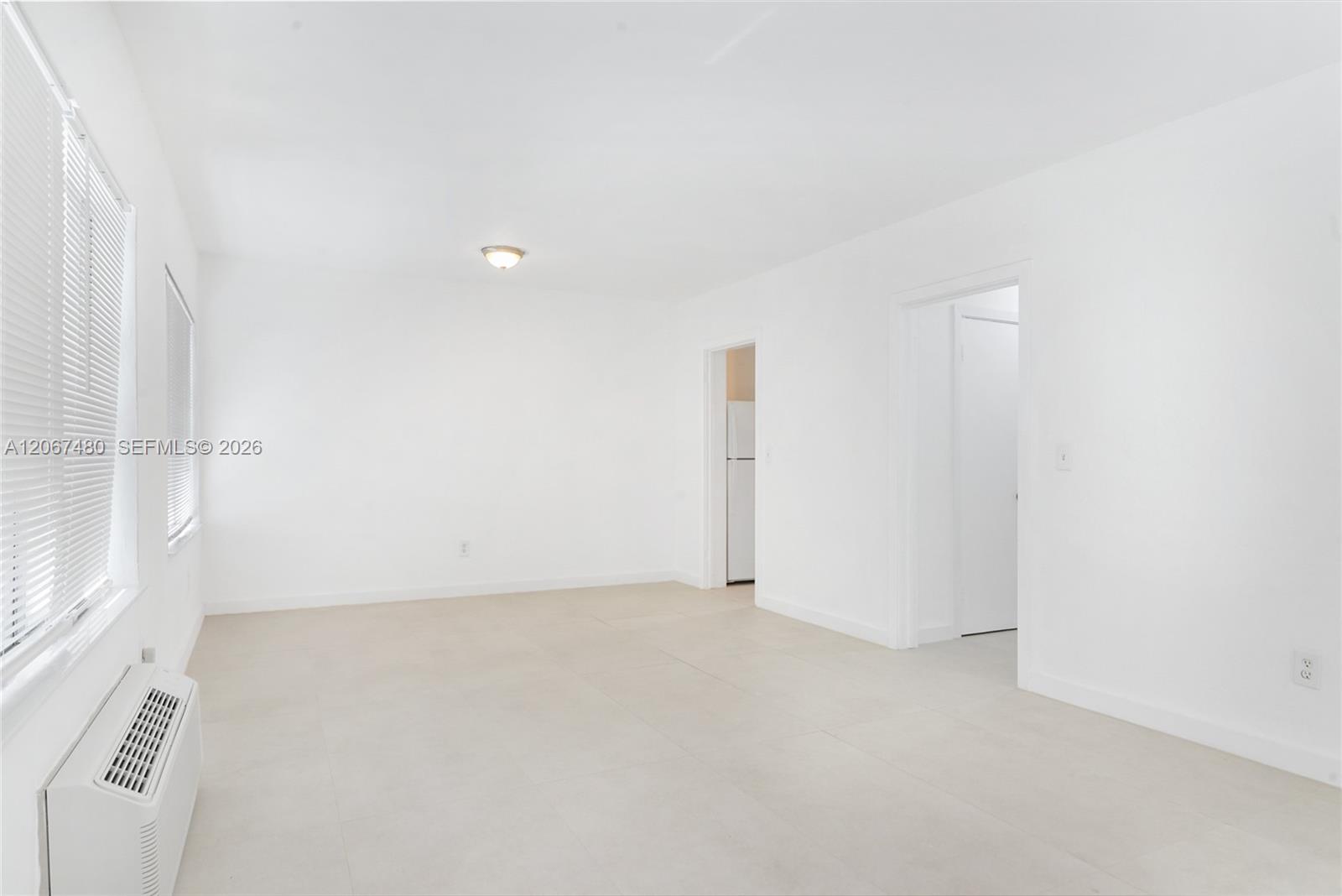 974 Biarritz Drive 11 Property Photo 7