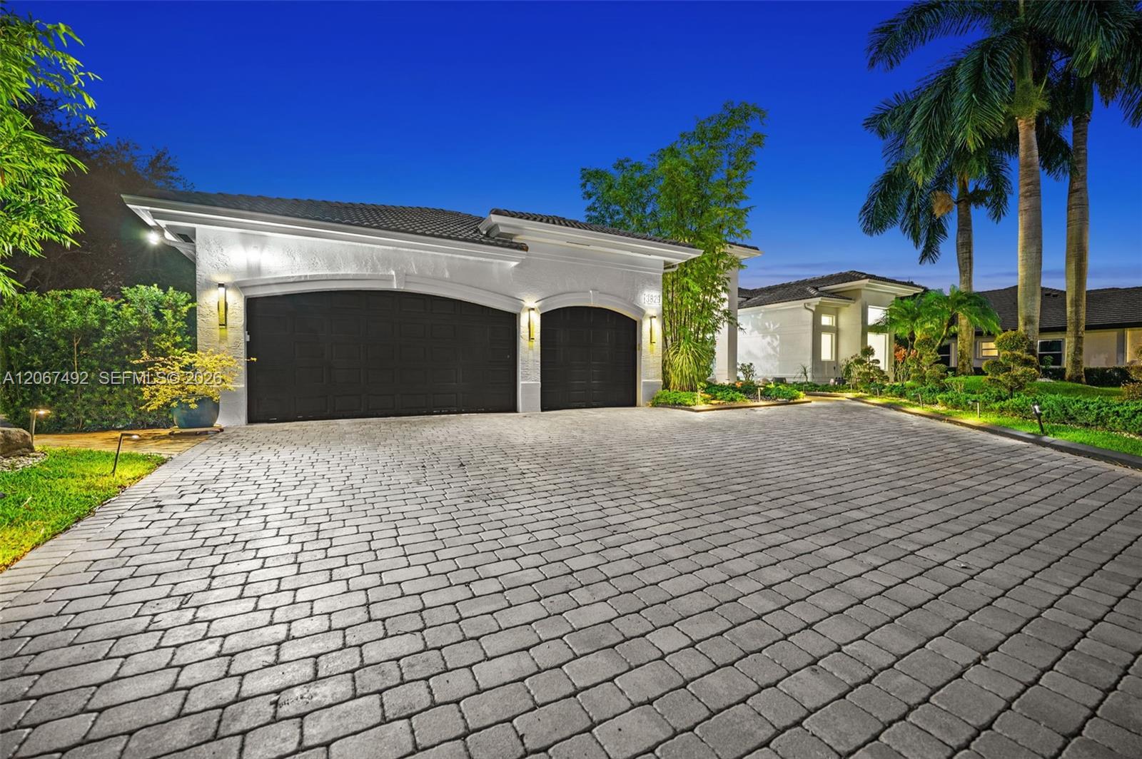 3829 Gulfstream Way Property Photo 2