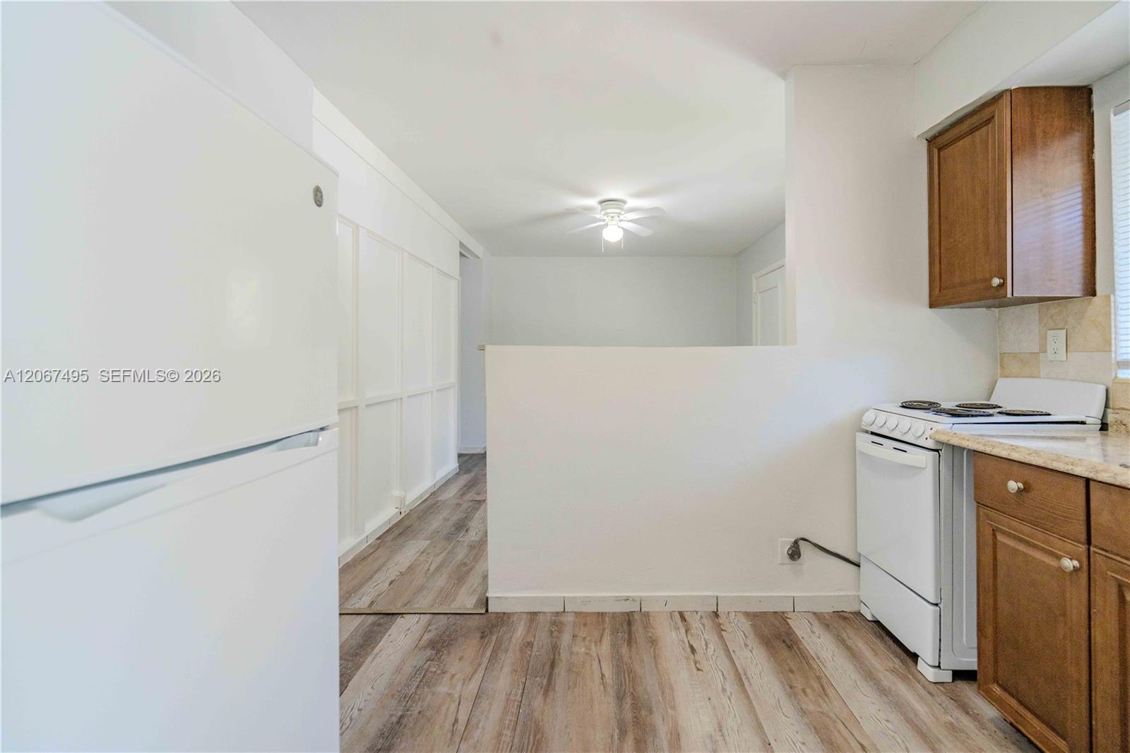 260 Navarre Avenue 2 Property Photo 8
