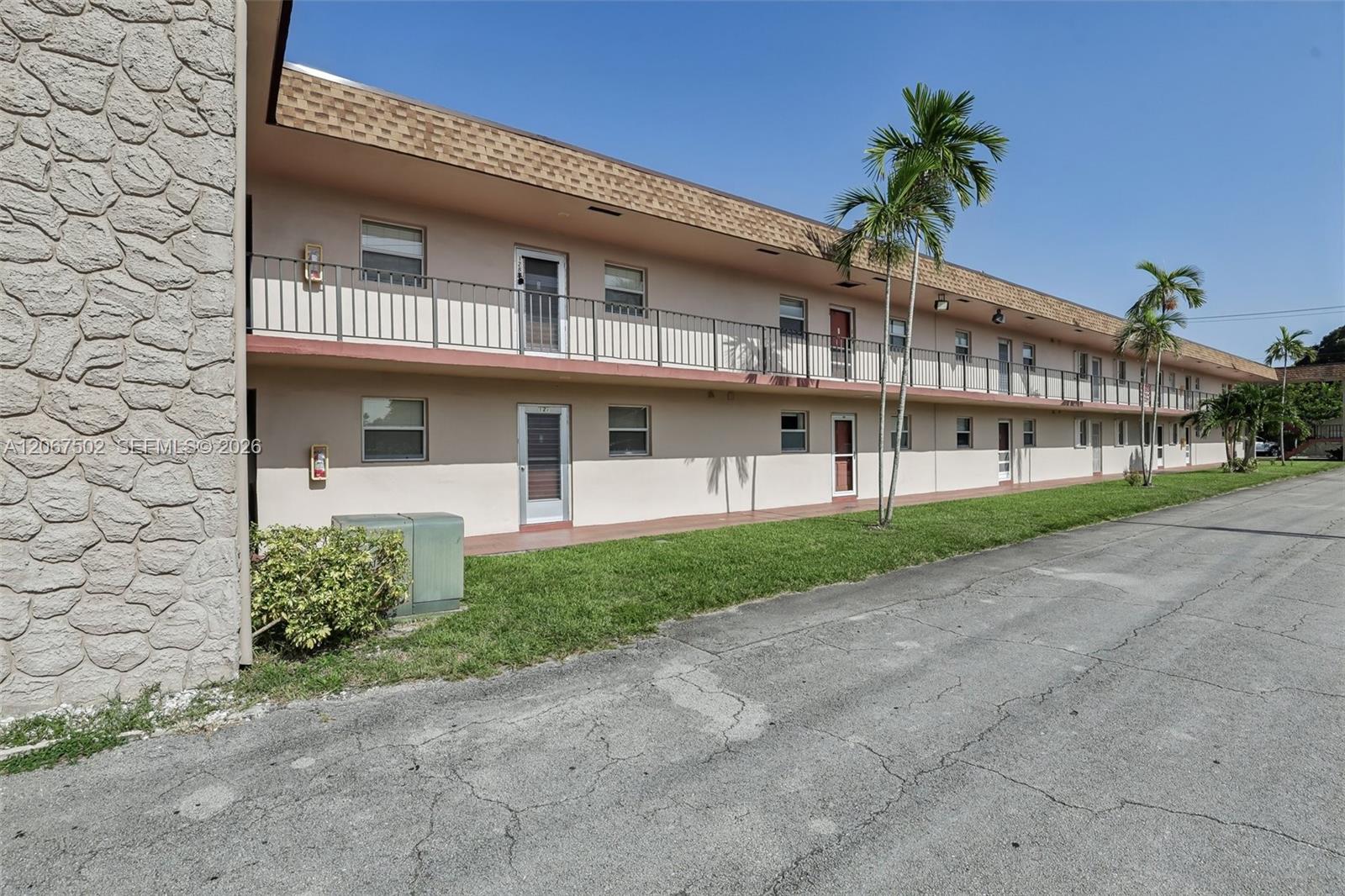 200 Bonnie Boulevard 128 Property Photo 1