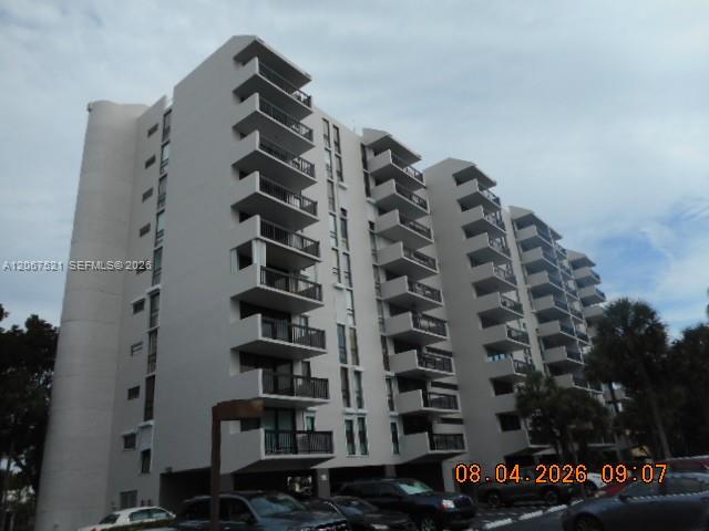 4800 Bayview Drive 802 Property Photo 1